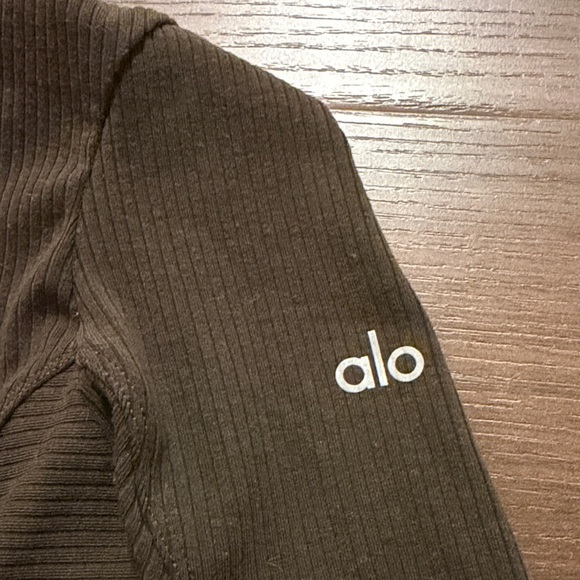 ALO RISE-UP Long Sleeve Bodysuit in Espresso - Picture 6 of 8